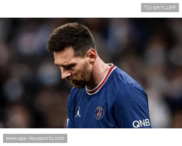 巴黎的化学反应越来越顺，梅西笑着看姆巴佩飞，巴黎喜获2份新赞助合约 梅西开始发挥摇钱树效应