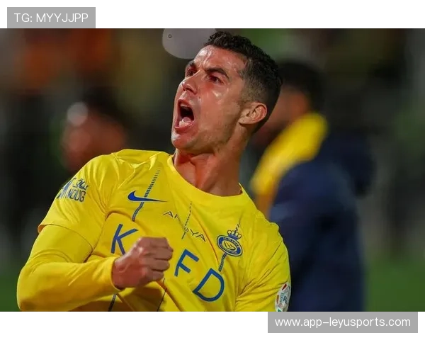 C罗深夜直播爆金句：球迷笑到不行