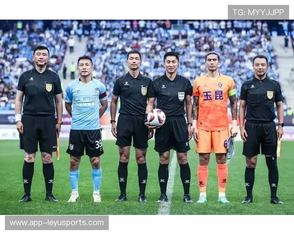 大连英博的防守反击节奏把对手压得喘不过气