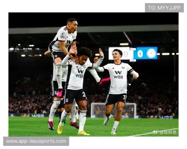 富勒姆短时间三次反击破门,曼城后防被逼到极限 富勒姆短时间三次反击破门,曼城后防被逼到极限