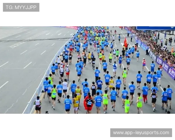 “武汉马拉松赛道：谁能在最后冲刺中力压群雄？”